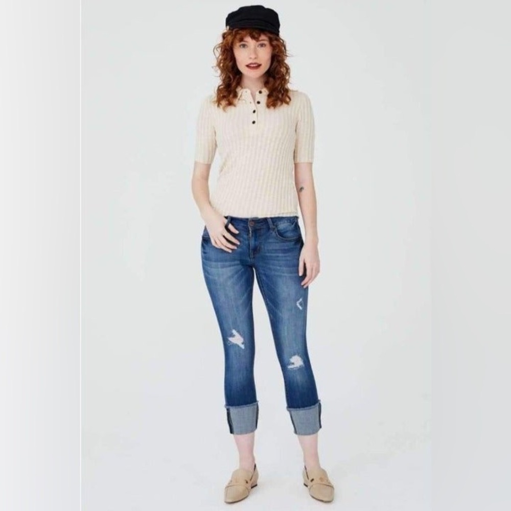 1822 TAYLOR DISTRESSED CUFFED AND CROPPED JEANS ❤️NWT❤️IN STORES❤️